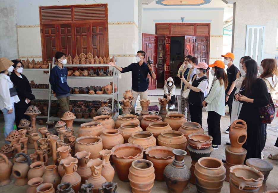 Tham quan Làng gốm Bàu Trúc – Ninh Thuận